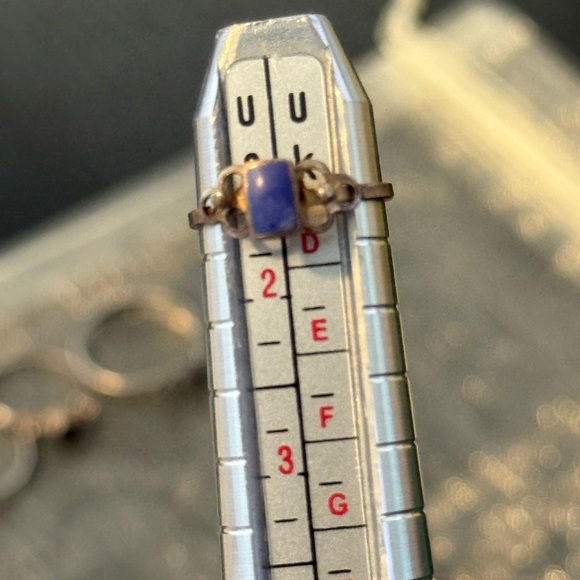 9.25 Sterling Silver Tiny Ring Lot - Picture 5 of 7